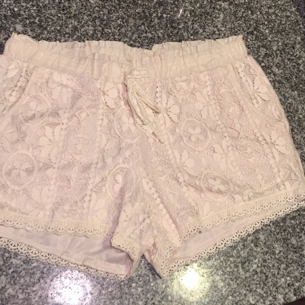 Juniors Cream colored lacy shorts